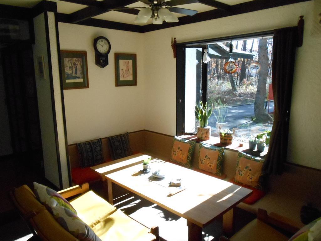 Pension Nugget Inn Hakuba Exterior foto
